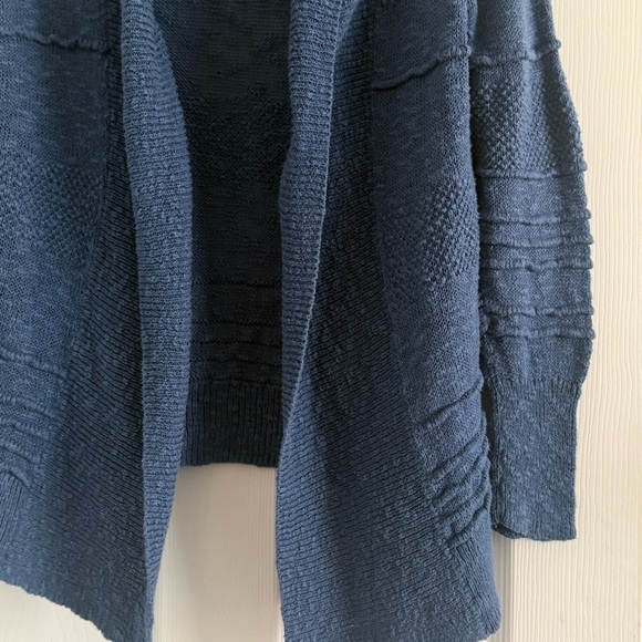 ☘️ 3/$17 Roxy Navy Open-Front Cardigan Medium - Picture 6 of 8